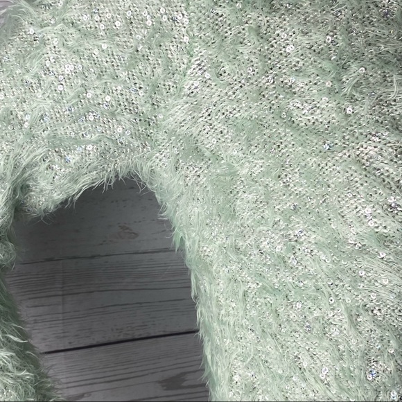 Anthony Richard’s Sweater 💚 Mint Green Shimmery - Picture 5 of 12